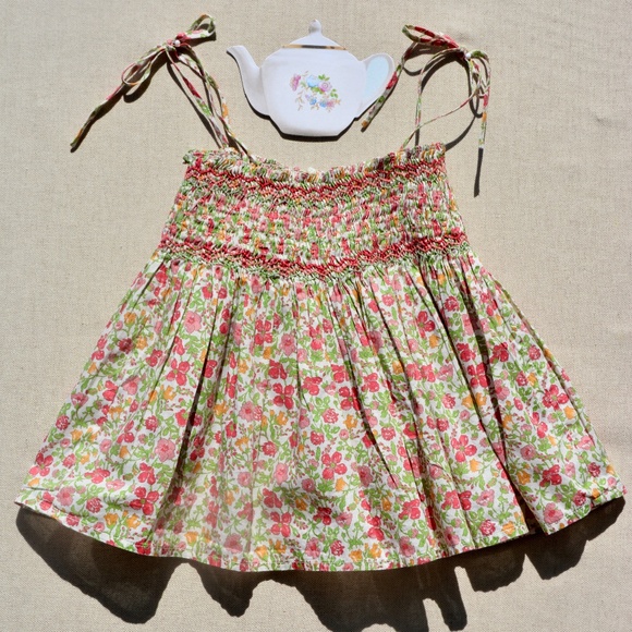 Bonpoint Brodé main smocked top in Liberty fabric print - Size 4Y